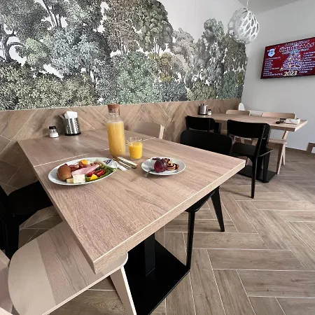 Bed & Breakfast H11