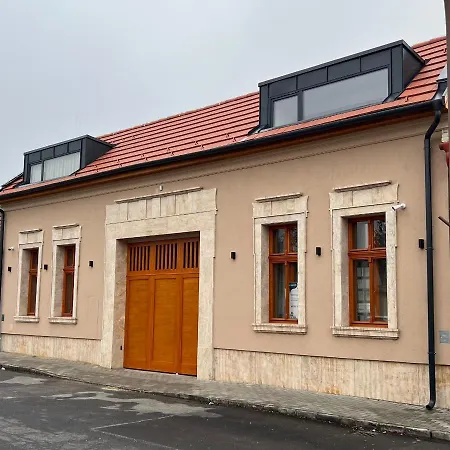 H11 Bed & Breakfast