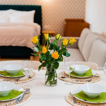 H11 Bed & Breakfast 5*