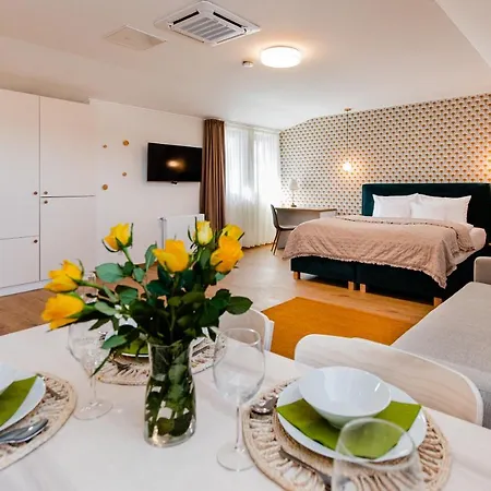Bed & Breakfast H11 Esztergom