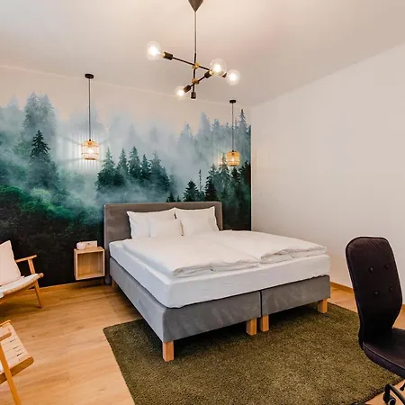 H11 B&B